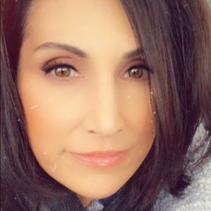 Meet your Posher, Monica